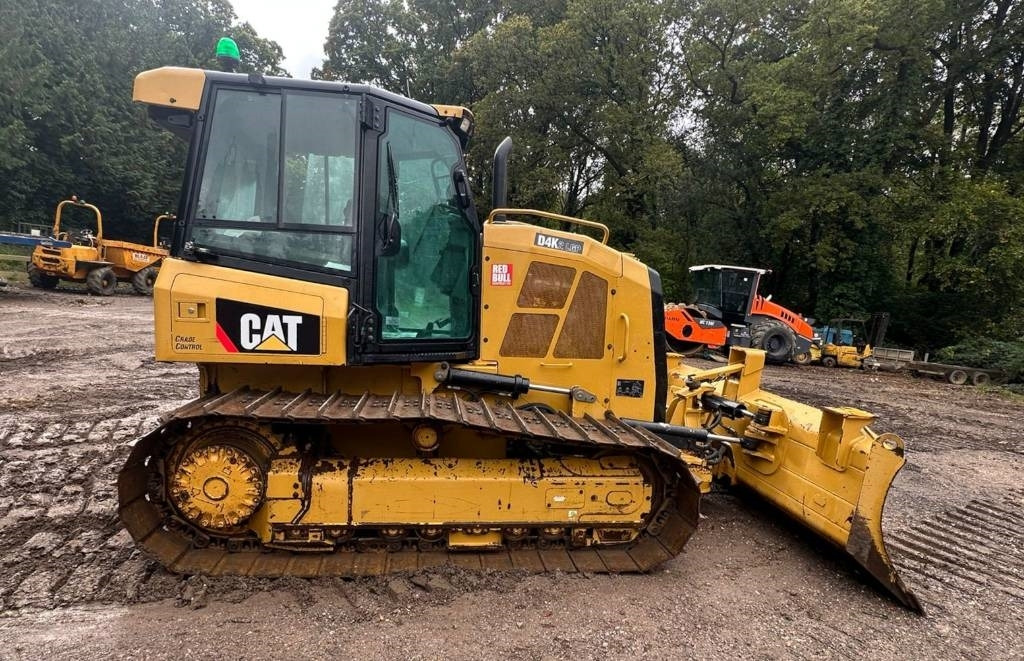 CAT D 4 K 2 LGP - Buldozer: obrázek 1 CAT D 4 K 2 LGP - Buldozer: obrázek 1