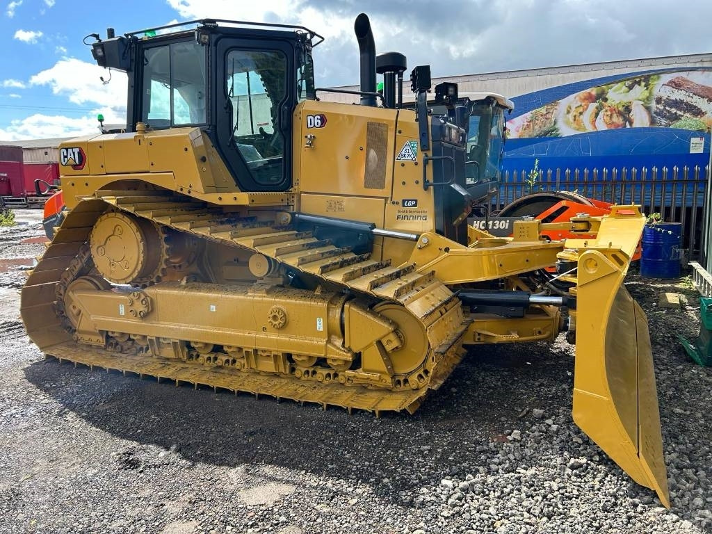 CAT D 6 LGP - Buldozer: obrázek 1 CAT D 6 LGP - Buldozer: obrázek 1