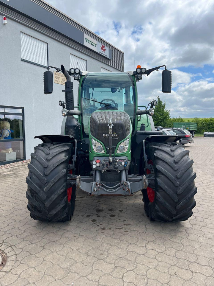 Fendt 718 Vario SCR - Traktor: obrázek 3 Fendt 718 Vario SCR - Traktor: obrázek 3