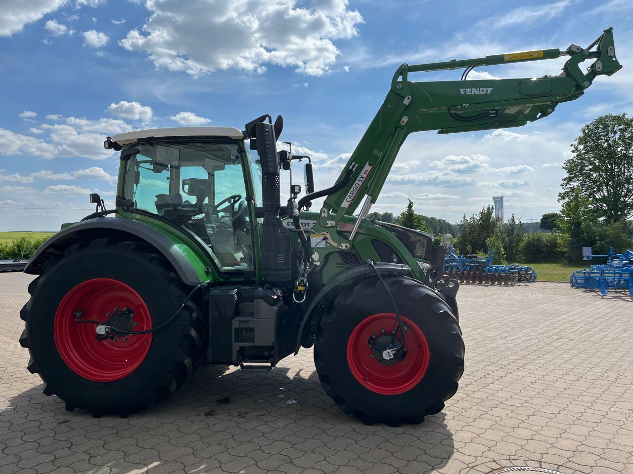 Fendt 722 Vario S4 ProfiPlus - Traktor: obrázek 2 Fendt 722 Vario S4 ProfiPlus - Traktor: obrázek 2