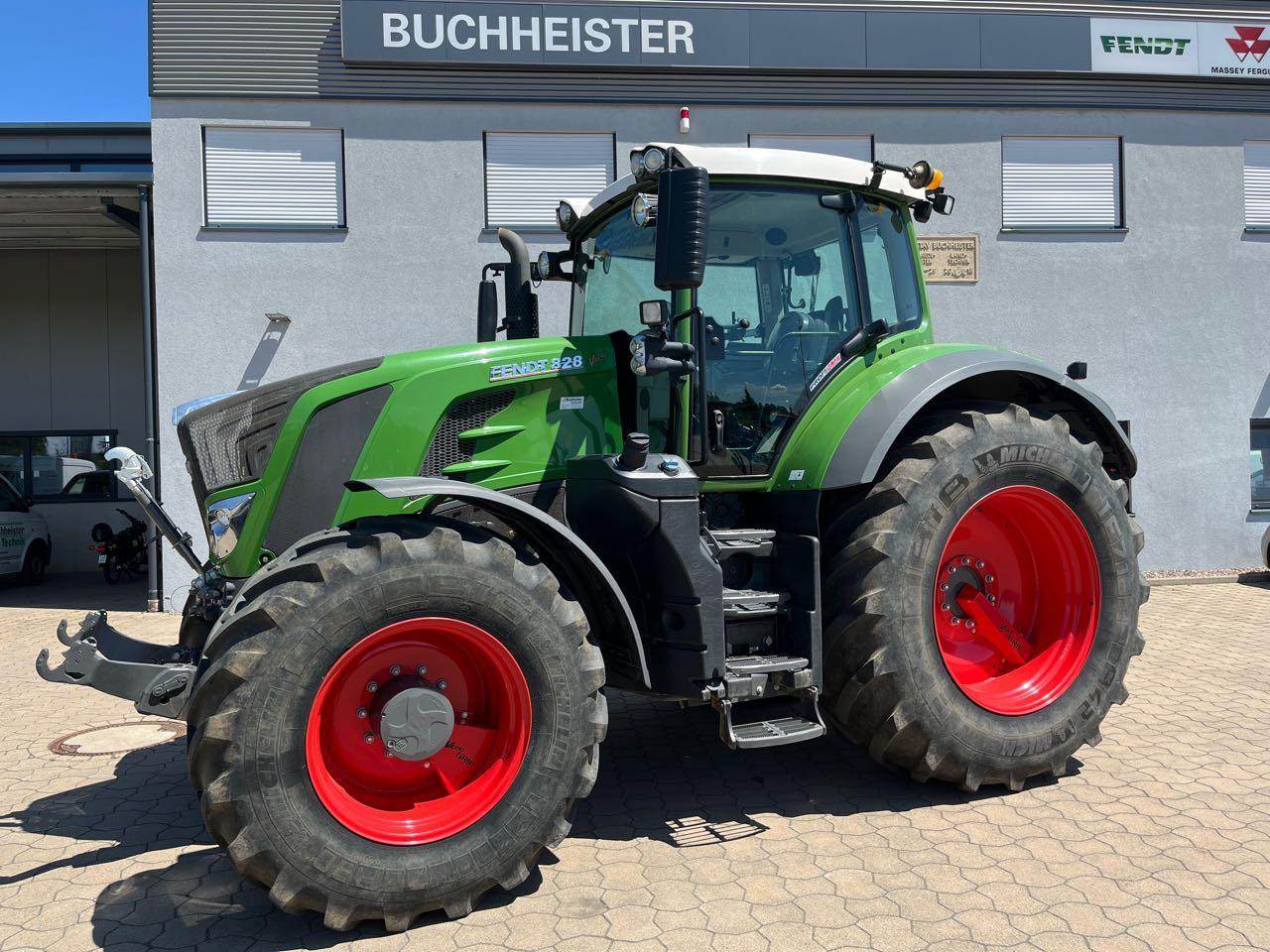 Fendt 828 Vario S4 ProfiPlus - Traktor: obrázek 1 Fendt 828 Vario S4 ProfiPlus - Traktor: obrázek 1