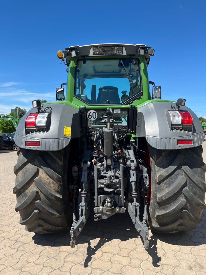 Fendt 828 Vario S4 ProfiPlus - Traktor: obrázek 3 Fendt 828 Vario S4 ProfiPlus - Traktor: obrázek 3