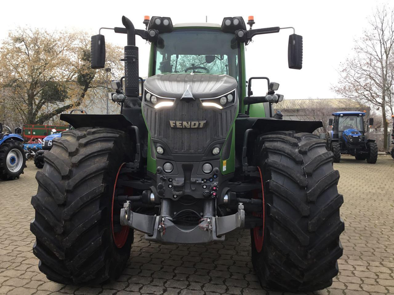 Fendt 936 Vario Gen7 - Traktor: obrázek 2 Fendt 936 Vario Gen7 - Traktor: obrázek 2