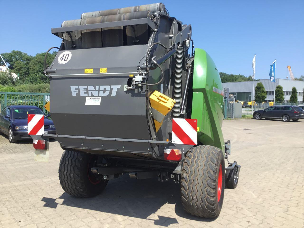 Fendt Rotana 4180 V Xtra - Lis na válcové balíky: obrázek 3 Fendt Rotana 4180 V Xtra - Lis na válcové balíky: obrázek 3