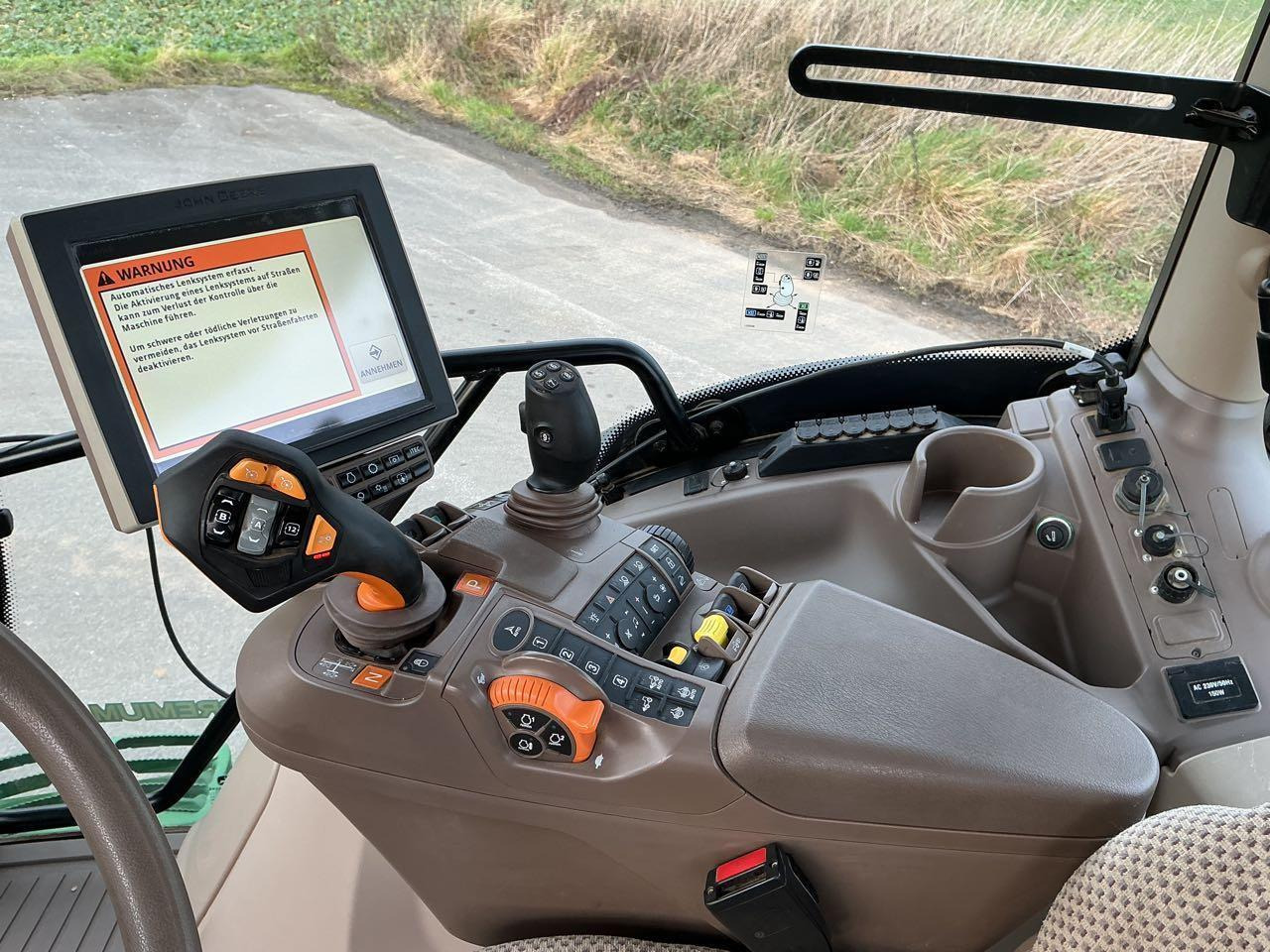 John Deere 6145 R Premium - Traktor: obrázek 3 John Deere 6145 R Premium - Traktor: obrázek 3