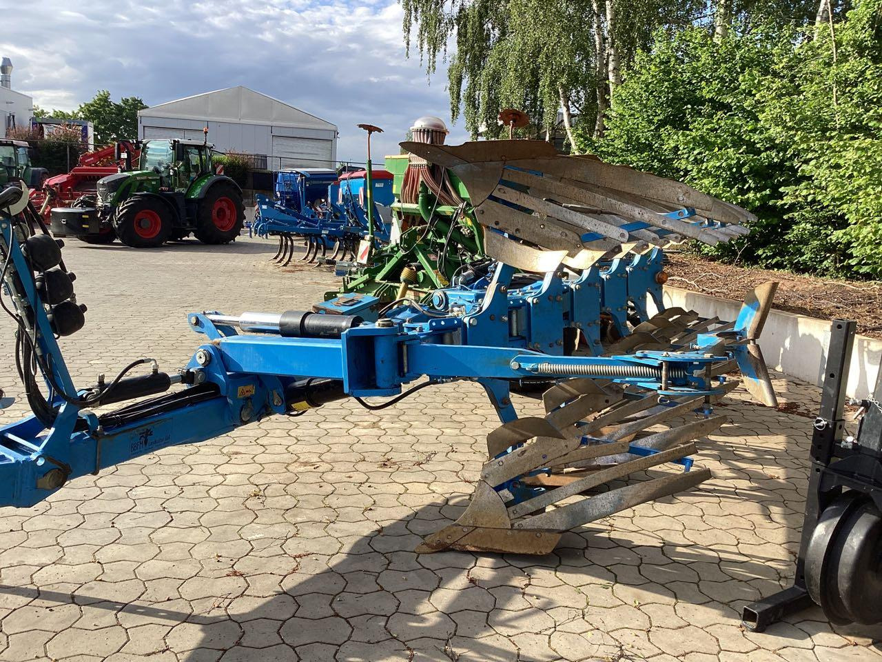 Lemken Diamant 11 V 5+1 L100 - Pluh: obrázek 2 Lemken Diamant 11 V 5+1 L100 - Pluh: obrázek 2