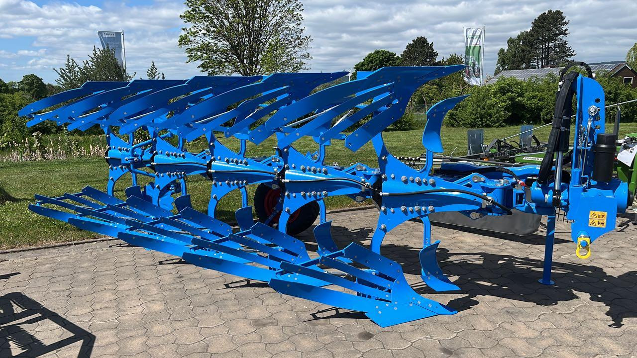 Lemken Juwel 8 M V U - Pluh: obrázek 1 Lemken Juwel 8 M V U - Pluh: obrázek 1