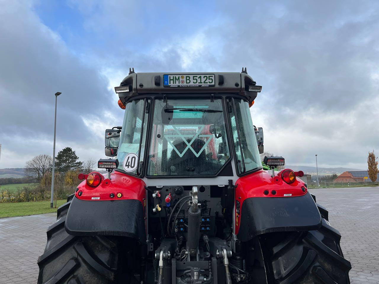 Massey Ferguson 5S. 125 Dyna-6 - Traktor: obrázek 5 Massey Ferguson 5S. 125 Dyna-6 - Traktor: obrázek 5