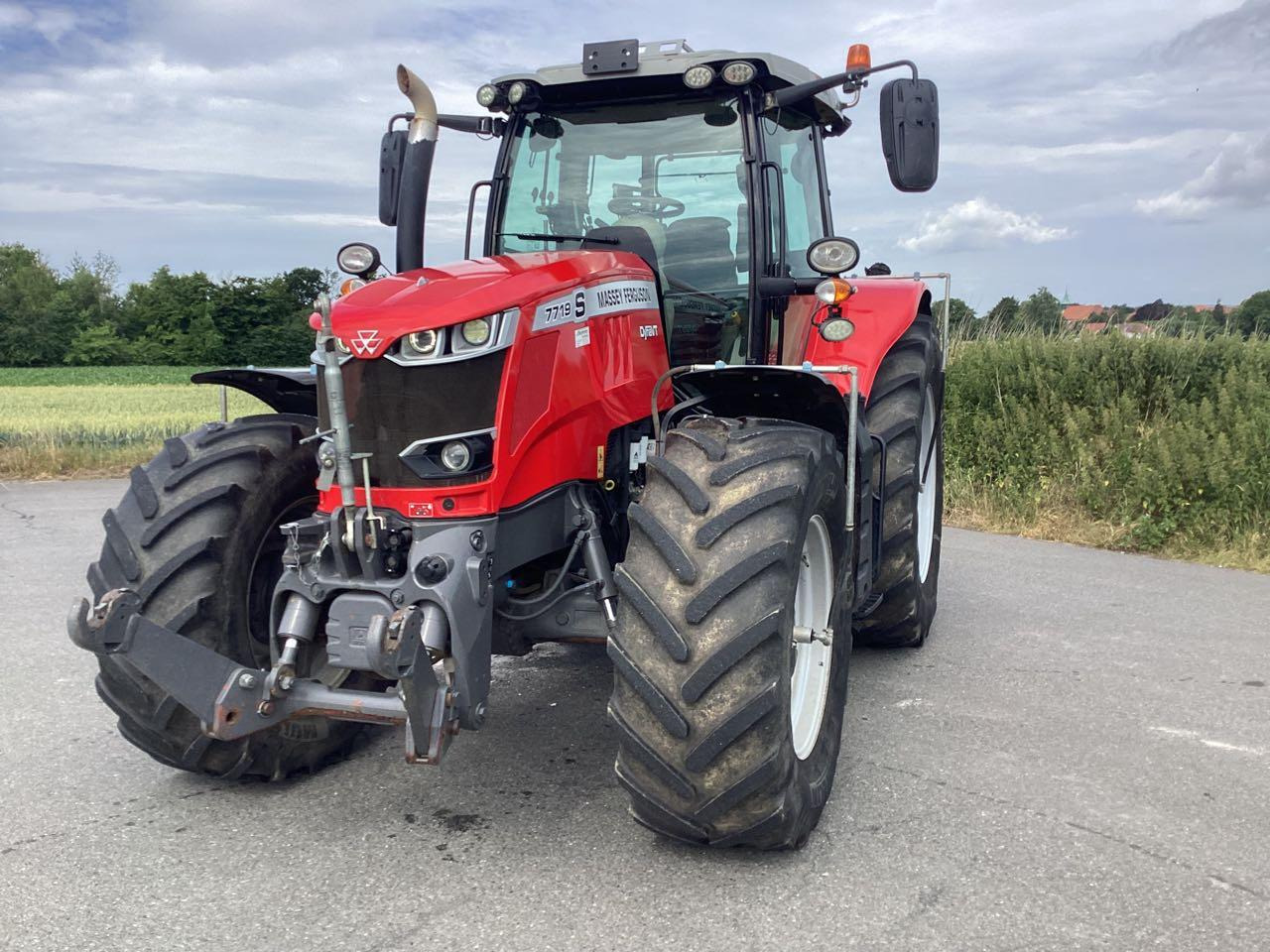 Massey Ferguson 7719 Exclusive Dyna VT - Traktor: obrázek 1 Massey Ferguson 7719 Exclusive Dyna VT - Traktor: obrázek 1