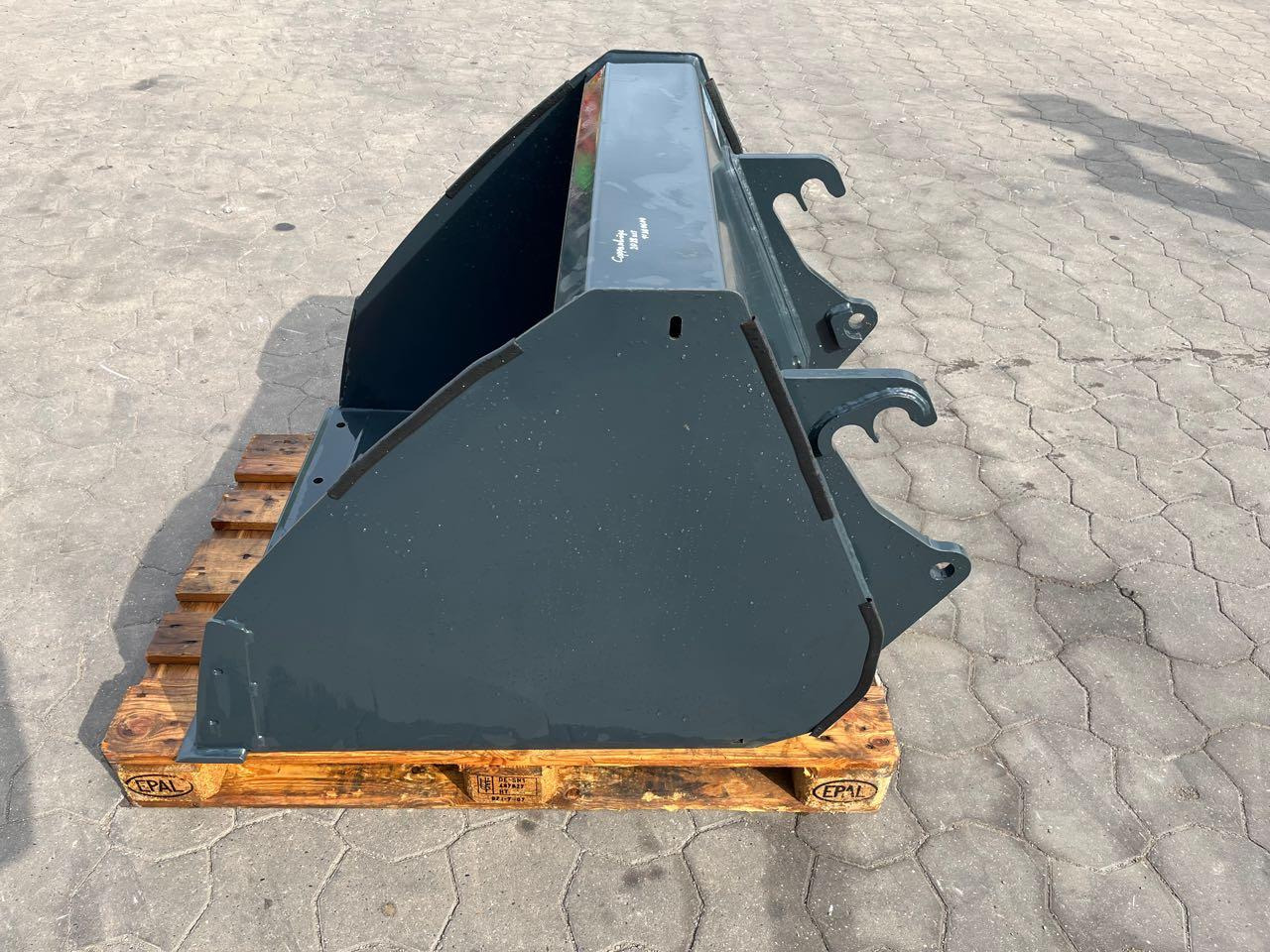 Schäffer Universalschaufel 90 - Nakládací lžíce: obrázek 4 Schäffer Universalschaufel 90 - Nakládací lžíce: obrázek 4