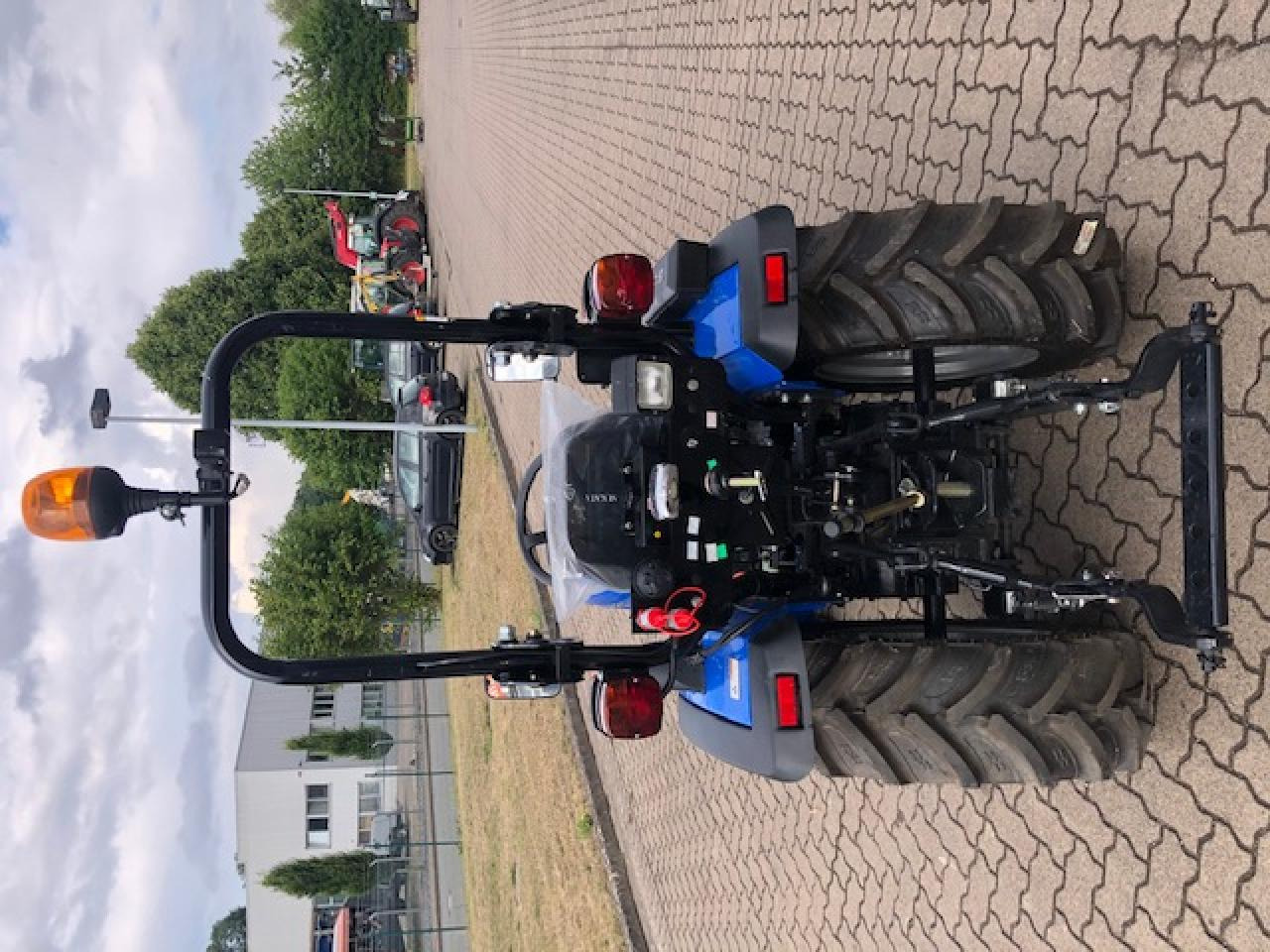 Solis 26 6+2 - Traktor: obrázek 4 Solis 26 6+2 - Traktor: obrázek 4