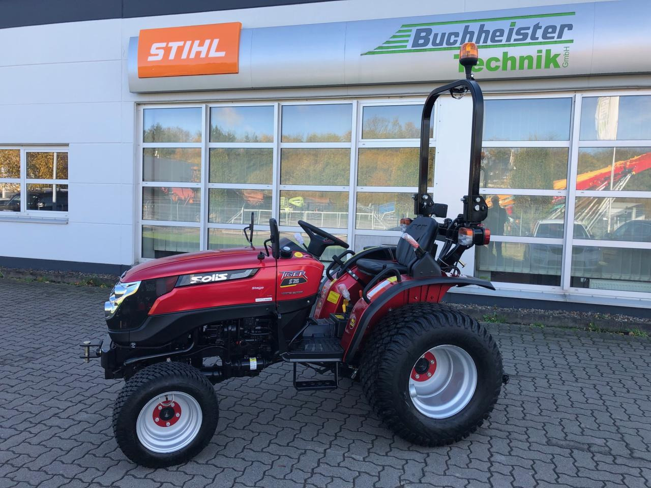 Solis 26 6+2 Tiger - Traktor: obrázek 1 Solis 26 6+2 Tiger - Traktor: obrázek 1