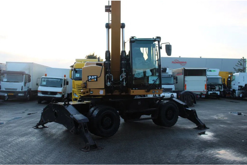 Caterpillar MH3022 + FULL OPTION + 12HOUR - Překládkové rypadlo: obrázek 5 Caterpillar MH3022 + FULL OPTION + 12HOUR - Překládkové rypadlo: obrázek 5