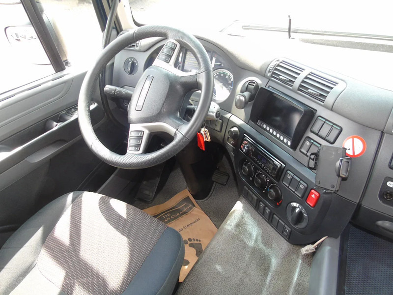 Chladírenský nákladní automobil DAF CF 220 + CARRIER + EURO 6 + LIFT: obrázek 12