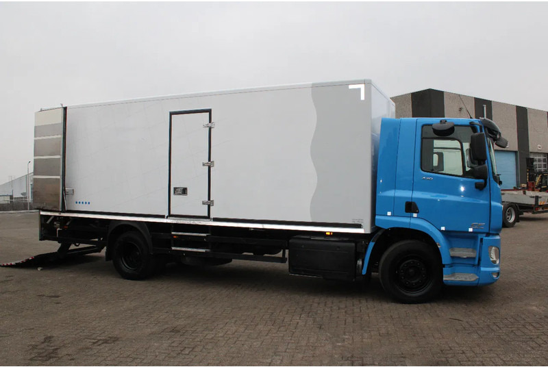 DAF CF 330 + EURO 6 + LIFT + 20T - Chladírenský nákladní automobil: obrázek 4 DAF CF 330 + EURO 6 + LIFT + 20T - Chladírenský nákladní automobil: obrázek 4