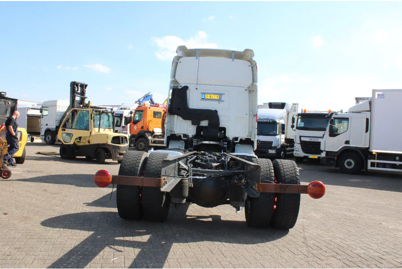 DAF CF 370 + euro 6 + ssc + full option - Podvozek s kabinou: obrázek 4 DAF CF 370 + euro 6 + ssc + full option - Podvozek s kabinou: obrázek 4