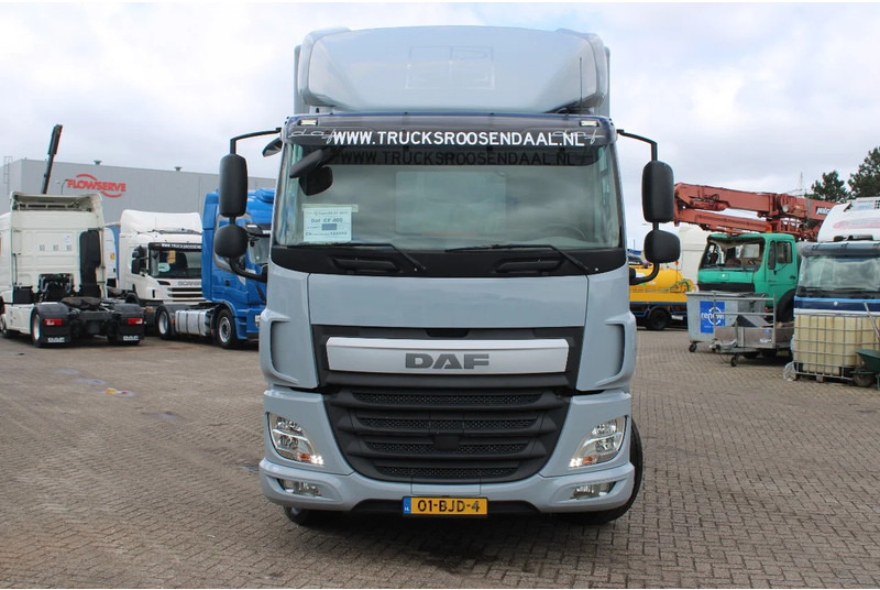 DAF CF 400 + EURO 6 + 19t - Skříňový nákladní auto: obrázek 2 DAF CF 400 + EURO 6 + 19t - Skříňový nákladní auto: obrázek 2
