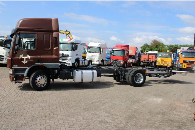 Podvozek s kabinou DAF CF 65 220 + lift + euro 5: obrázek 10