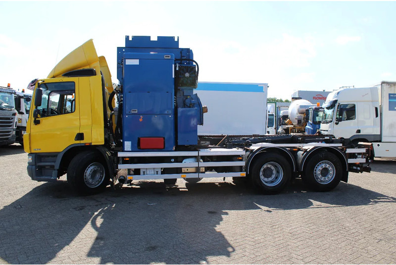 DAF CF 75 .310 + 6X2 STEERING - Vůz na odvoz odpadků: obrázek 2 DAF CF 75 .310 + 6X2 STEERING - Vůz na odvoz odpadků: obrázek 2