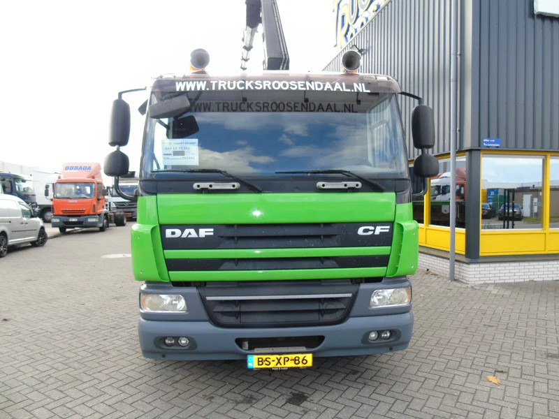 DAF CF 75.310 + HIAB 200 C5 + MANUAL + REMOTE + 6X2 STEERING - Auto s hydraulickou rukou: obrázek 5 DAF CF 75.310 + HIAB 200 C5 + MANUAL + REMOTE + 6X2 STEERING - Auto s hydraulickou rukou: obrázek 5