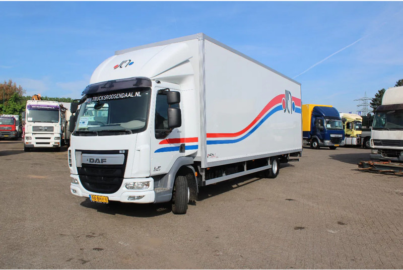 DAF LF 210 + EURO 6 + 12T + LIFT - Skříňový nákladní auto: obrázek 3 DAF LF 210 + EURO 6 + 12T + LIFT - Skříňový nákladní auto: obrázek 3