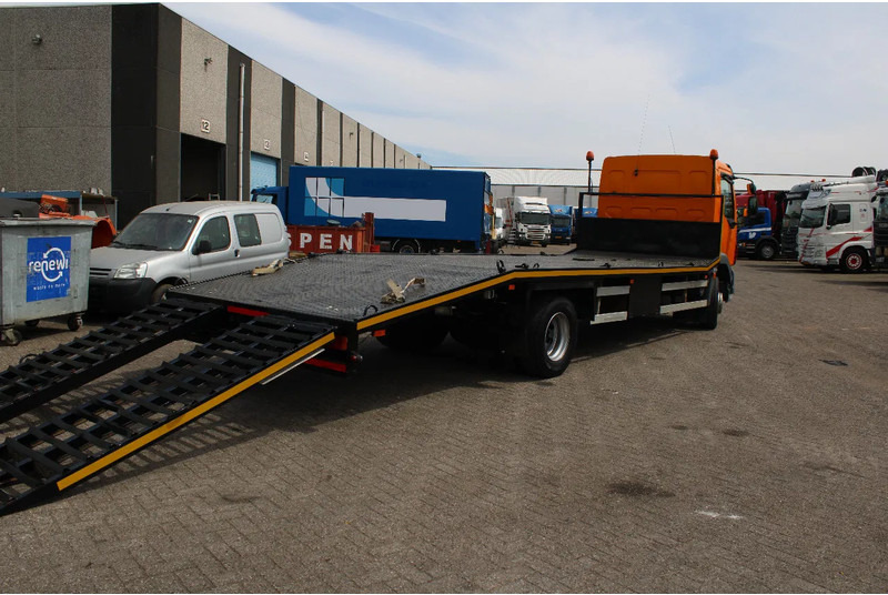DAF LF 55.220 + HYDROLIC RAMPS + MANUAL - Přepravník automobilů: obrázek 3 DAF LF 55.220 + HYDROLIC RAMPS + MANUAL - Přepravník automobilů: obrázek 3