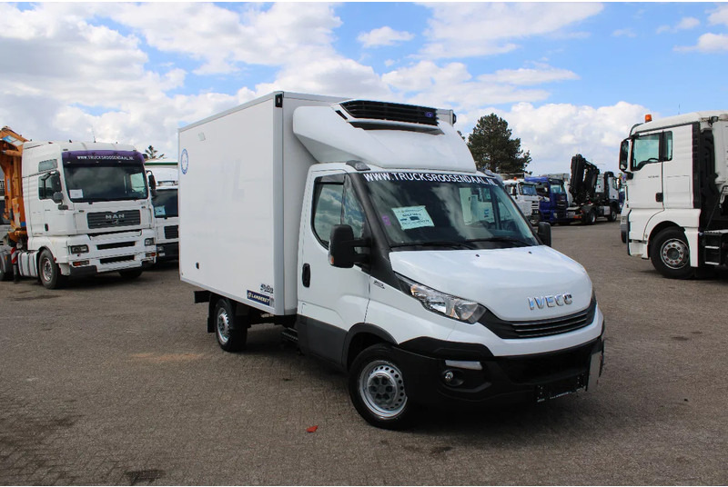 Iveco Daily 35S18 + carrier + electric + 3P - Chladící dodávka: obrázek 2 Iveco Daily 35S18 + carrier + electric + 3P - Chladící dodávka: obrázek 2