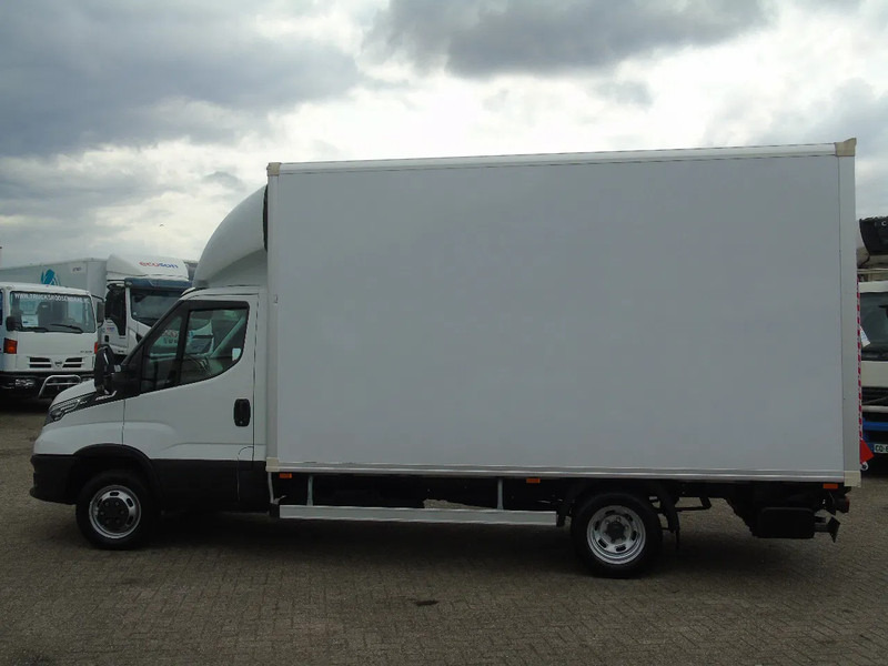 Iveco Daily 40 C18 + LIFT - Dodávka skřín: obrázek 3 Iveco Daily 40 C18 + LIFT - Dodávka skřín: obrázek 3