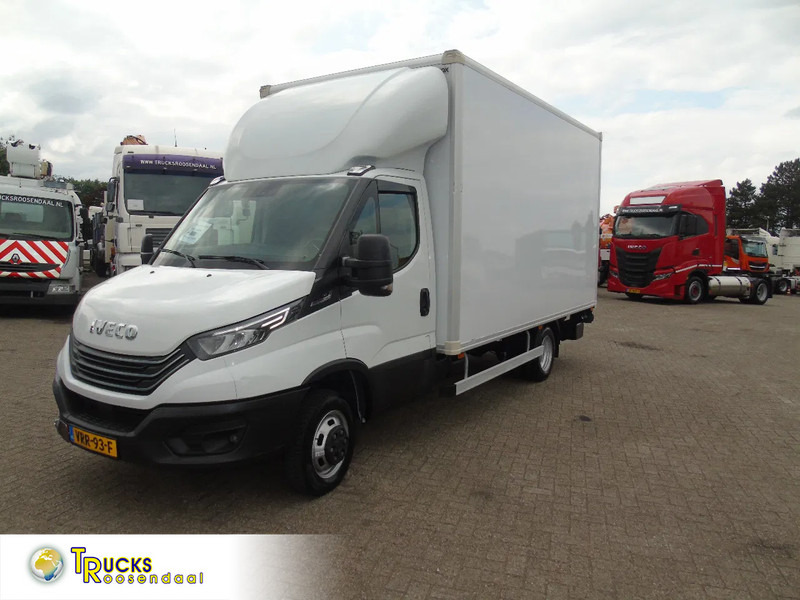 Iveco Daily 40 C18 + LIFT - Dodávka skřín: obrázek 1 Iveco Daily 40 C18 + LIFT - Dodávka skřín: obrázek 1