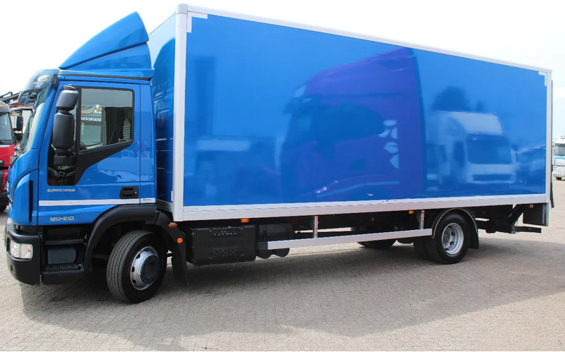 Iveco Eurocargo 120E21 + EURO 6 + LIFT - Skříňový nákladní auto: obrázek 3 Iveco Eurocargo 120E21 + EURO 6 + LIFT - Skříňový nákladní auto: obrázek 3