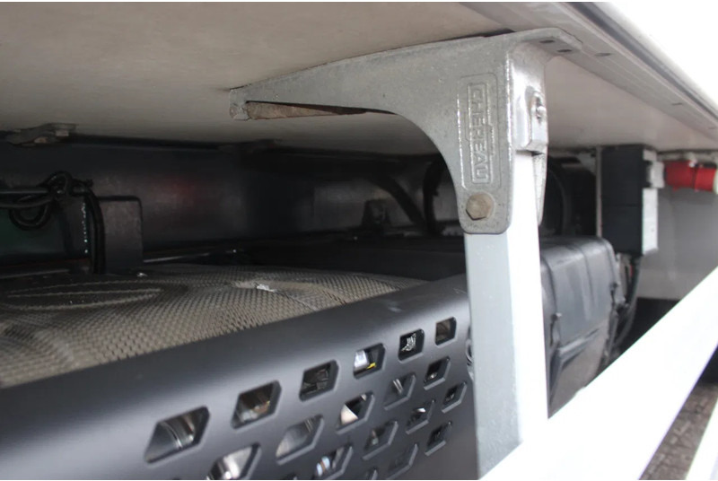 Chladírenský nákladní automobil Iveco Eurocargo 140e22 + EURO 6 + LOW KM + chereau: obrázek 12