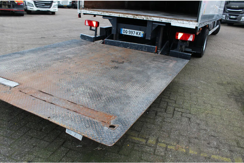 Iveco Eurocargo 160e25 + lift + euro 6 - Skříňový nákladní auto: obrázek 5 Iveco Eurocargo 160e25 + lift + euro 6 - Skříňový nákladní auto: obrázek 5