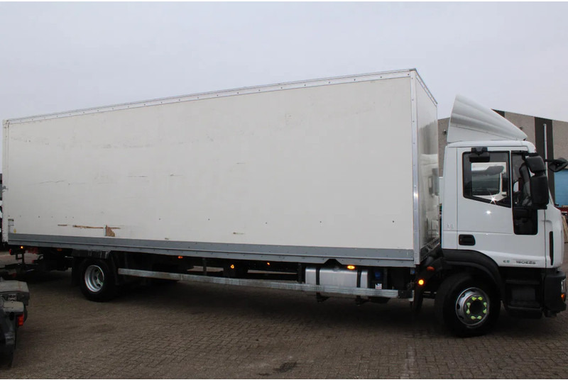 Iveco Eurocargo 160e25 + lift + euro 6 - Skříňový nákladní auto: obrázek 3 Iveco Eurocargo 160e25 + lift + euro 6 - Skříňový nákladní auto: obrázek 3