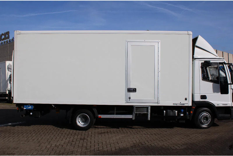 Iveco Eurocargo 75E21 + euro 6 + manual + 7.5t - Skříňový nákladní auto: obrázek 5 Iveco Eurocargo 75E21 + euro 6 + manual + 7.5t - Skříňový nákladní auto: obrázek 5