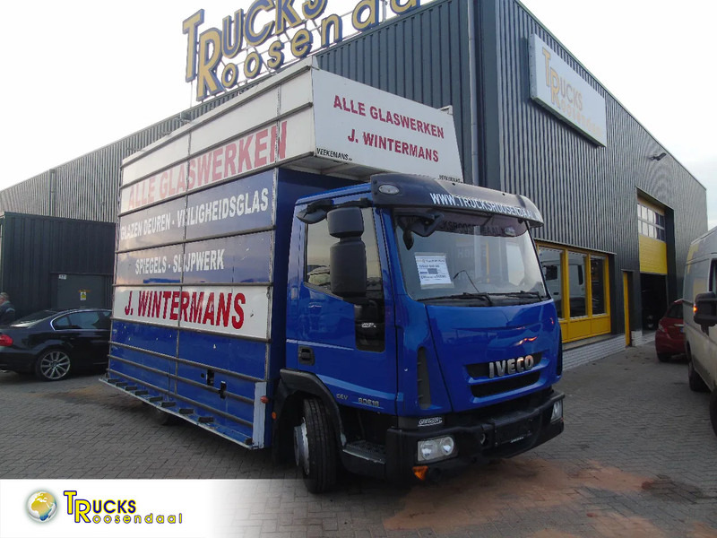 Iveco Eurocargo 80E180 + manual - Skříňový nákladní auto: obrázek 1 Iveco Eurocargo 80E180 + manual - Skříňový nákladní auto: obrázek 1
