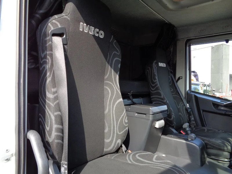 Iveco Eurocargo 80EL21 RESERVED Manual + Euro 6 + Dhollandia Lift - Plachtový nákladní auto: obrázek 5 Iveco Eurocargo 80EL21 RESERVED Manual + Euro 6 + Dhollandia Lift - Plachtový nákladní auto: obrázek 5