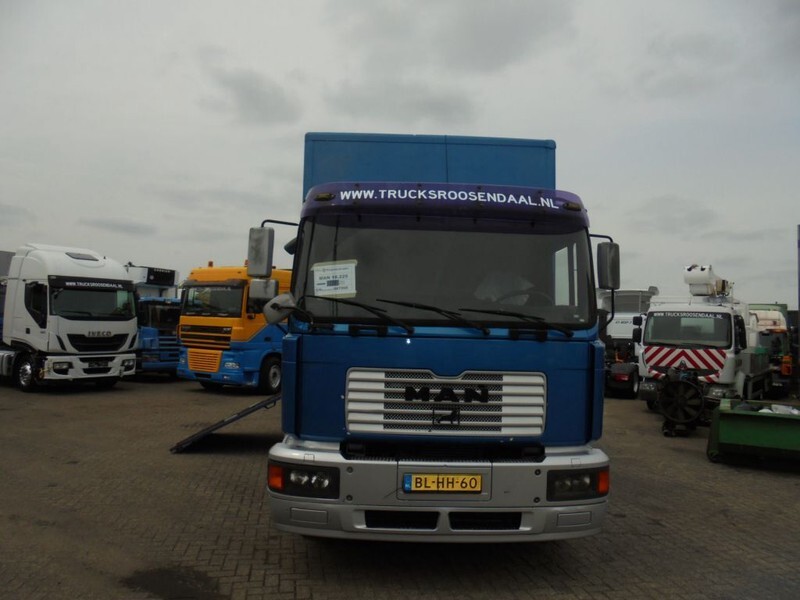 MAN 12 .225 + MANUAL - Auto na přepravu koní: obrázek 4 MAN 12 .225 + MANUAL - Auto na přepravu koní: obrázek 4