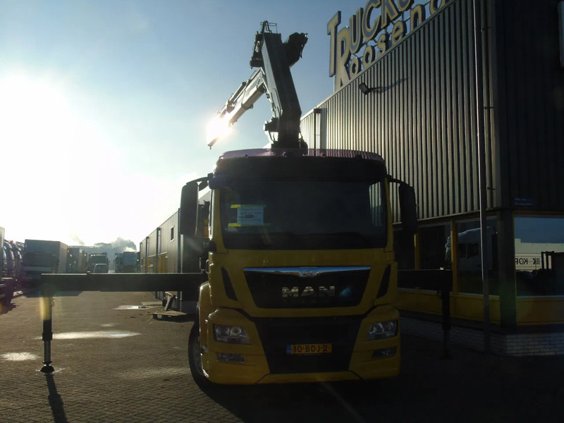 MAN TGS 26.360 + FASSI 420AXP.24 + 6X2 STEERING + 4.876 HOURS + EURO 6 - Auto s hydraulickou rukou: obrázek 5 MAN TGS 26.360 + FASSI 420AXP.24 + 6X2 STEERING + 4.876 HOURS + EURO 6 - Auto s hydraulickou rukou: obrázek 5