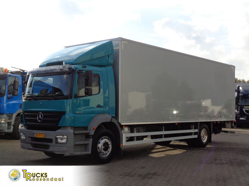 Mercedes-Benz AXOR 1823 + Dhollandia Lift - Skříňový nákladní auto: obrázek 1 Mercedes-Benz AXOR 1823 + Dhollandia Lift - Skříňový nákladní auto: obrázek 1