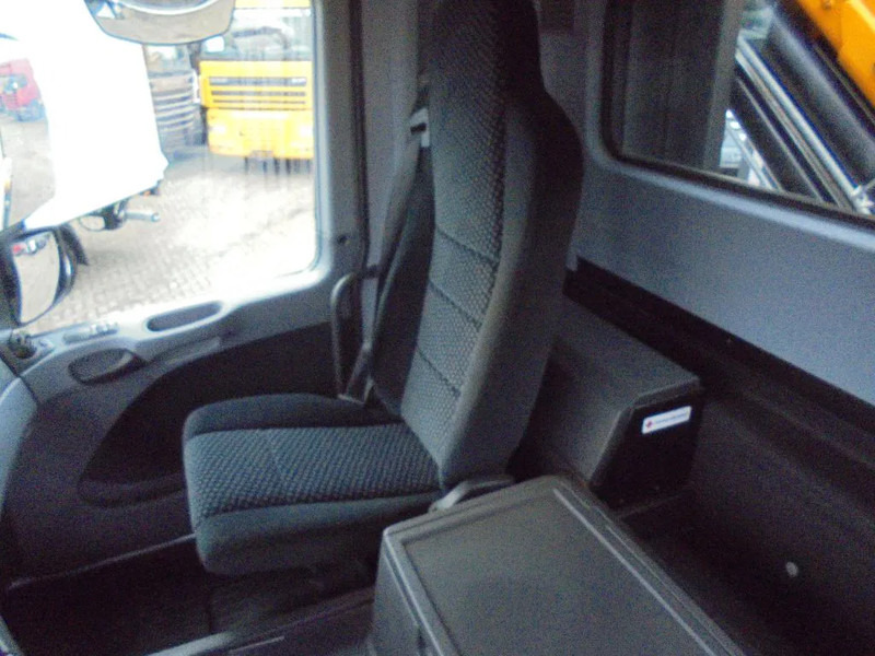 Mercedes-Benz Actros 1846 + Euro 5 + EFFER 250 Crane + REMOTE - Auto s hydraulickou rukou: obrázek 4 Mercedes-Benz Actros 1846 + Euro 5 + EFFER 250 Crane + REMOTE - Auto s hydraulickou rukou: obrázek 4