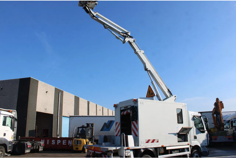 Renault Midlum 220 + 14METER + EURO 5 - Nákladní auto: obrázek 4 Renault Midlum 220 + 14METER + EURO 5 - Nákladní auto: obrázek 4