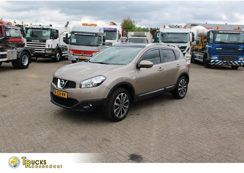 Nissan QASHQAI 2.0 AUTOMATIC / CAMERA - SUV: obrázek 1 Nissan QASHQAI 2.0 AUTOMATIC / CAMERA - SUV: obrázek 1