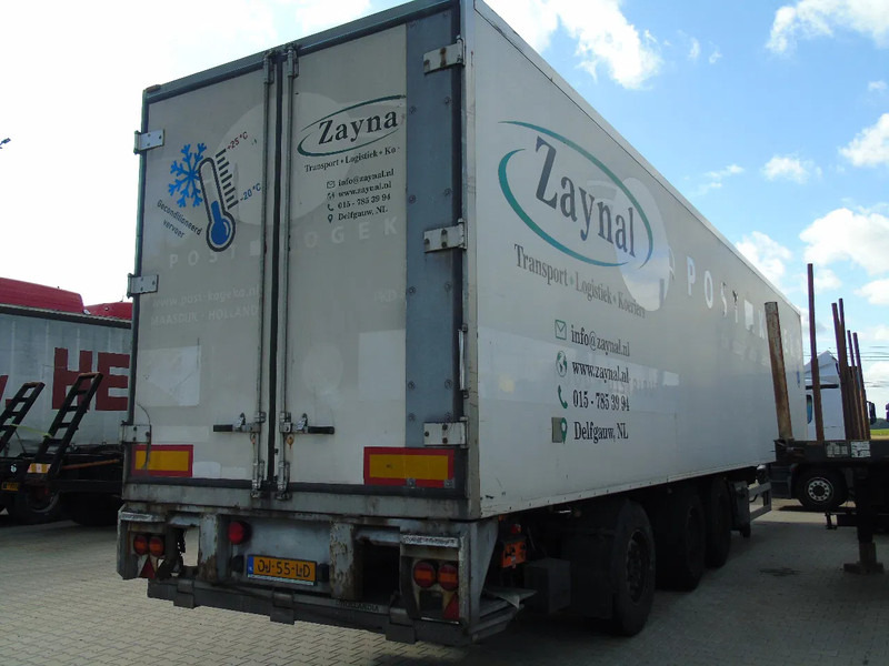 Pacton 3x SAF + carrier vector 1800 + lift - Chladírenský návěs: obrázek 4 Pacton 3x SAF + carrier vector 1800 + lift - Chladírenský návěs: obrázek 4