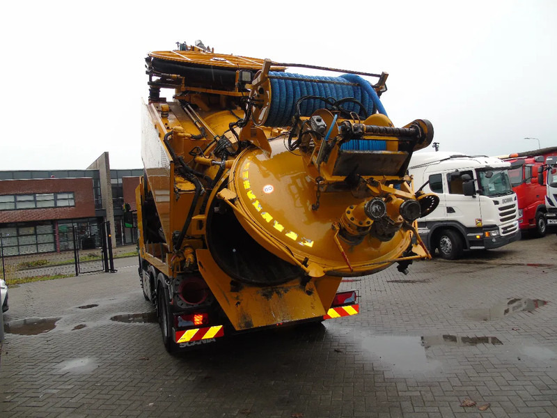 Scania P 360 + COMBI VACUUM WIEDEMANN + 6X4 - Čistič odpadových jam: obrázek 4 Scania P 360 + COMBI VACUUM WIEDEMANN + 6X4 - Čistič odpadových jam: obrázek 4