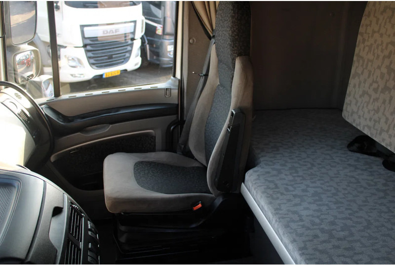 DAF XF 105.410 + EURO 5+ 330 KM!! - Tahač: obrázek 5 DAF XF 105.410 + EURO 5+ 330 KM!! - Tahač: obrázek 5