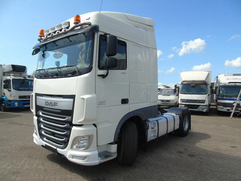 DAF XF 460 + 302KM + PTO + EURO 6 - Tahač: obrázek 2 DAF XF 460 + 302KM + PTO + EURO 6 - Tahač: obrázek 2