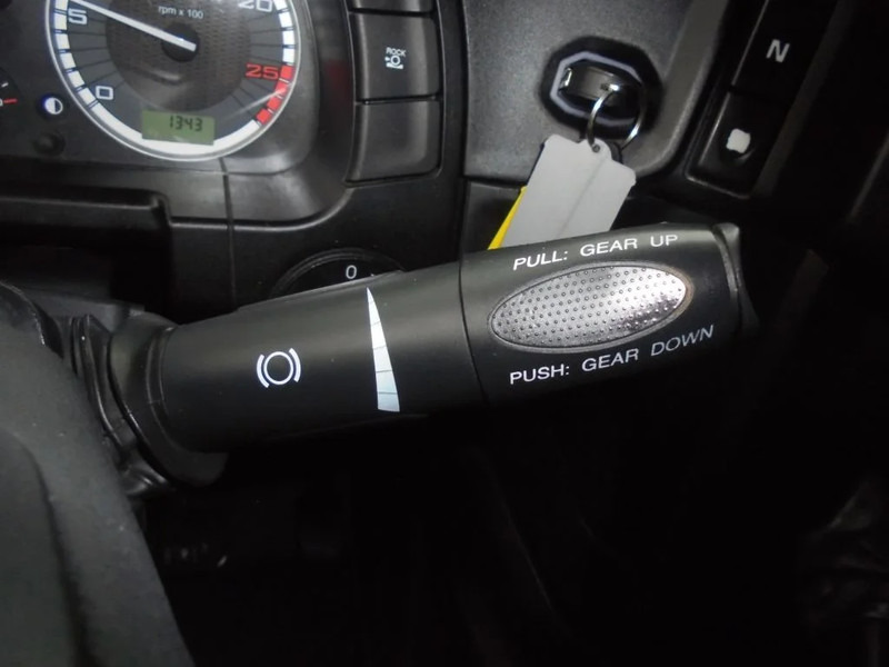 Tahač Iveco S-WAY 460+ Euro 6 + LNG + CNG + Retarder: obrázek 18 Tahač Iveco S-WAY 460+ Euro 6 + LNG + CNG + Retarder: obrázek 18