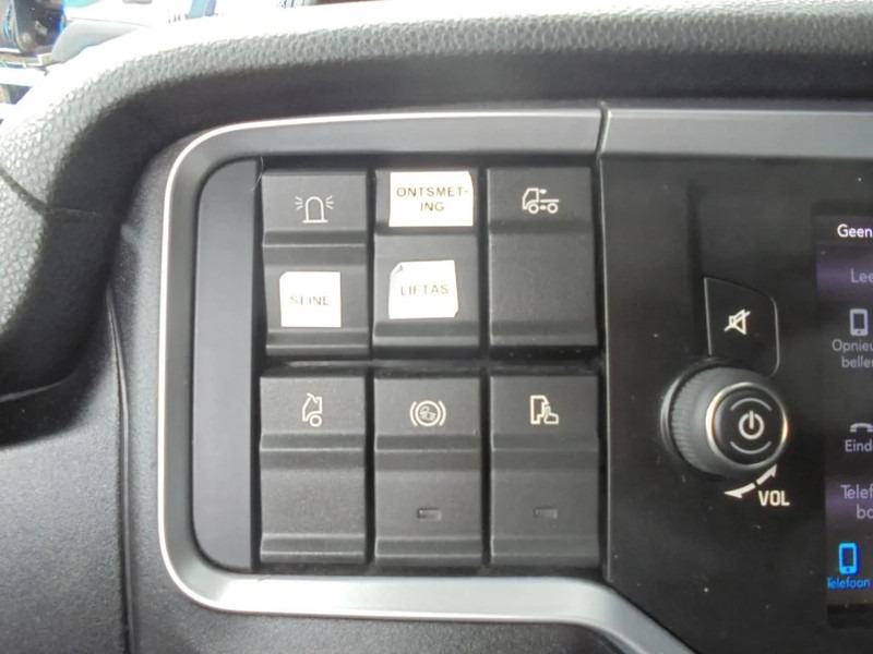 Tahač Iveco S-WAY 460+ Euro 6 + LNG + CNG + Retarder: obrázek 19 Tahač Iveco S-WAY 460+ Euro 6 + LNG + CNG + Retarder: obrázek 19