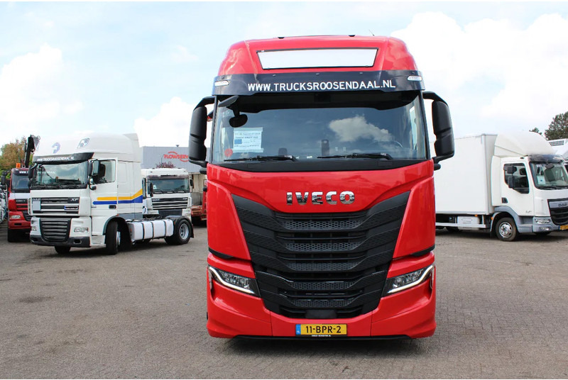Iveco S-WAY 460 + LNG + retarder + euro 6 - Tahač: obrázek 2 Iveco S-WAY 460 + LNG + retarder + euro 6 - Tahač: obrázek 2