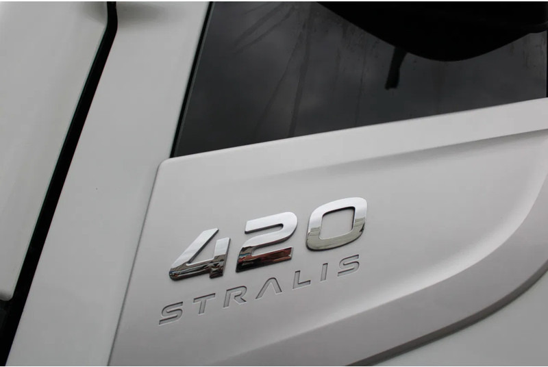 Iveco Stralis 420 + euro 6 - Tahač: obrázek 4 Iveco Stralis 420 + euro 6 - Tahač: obrázek 4